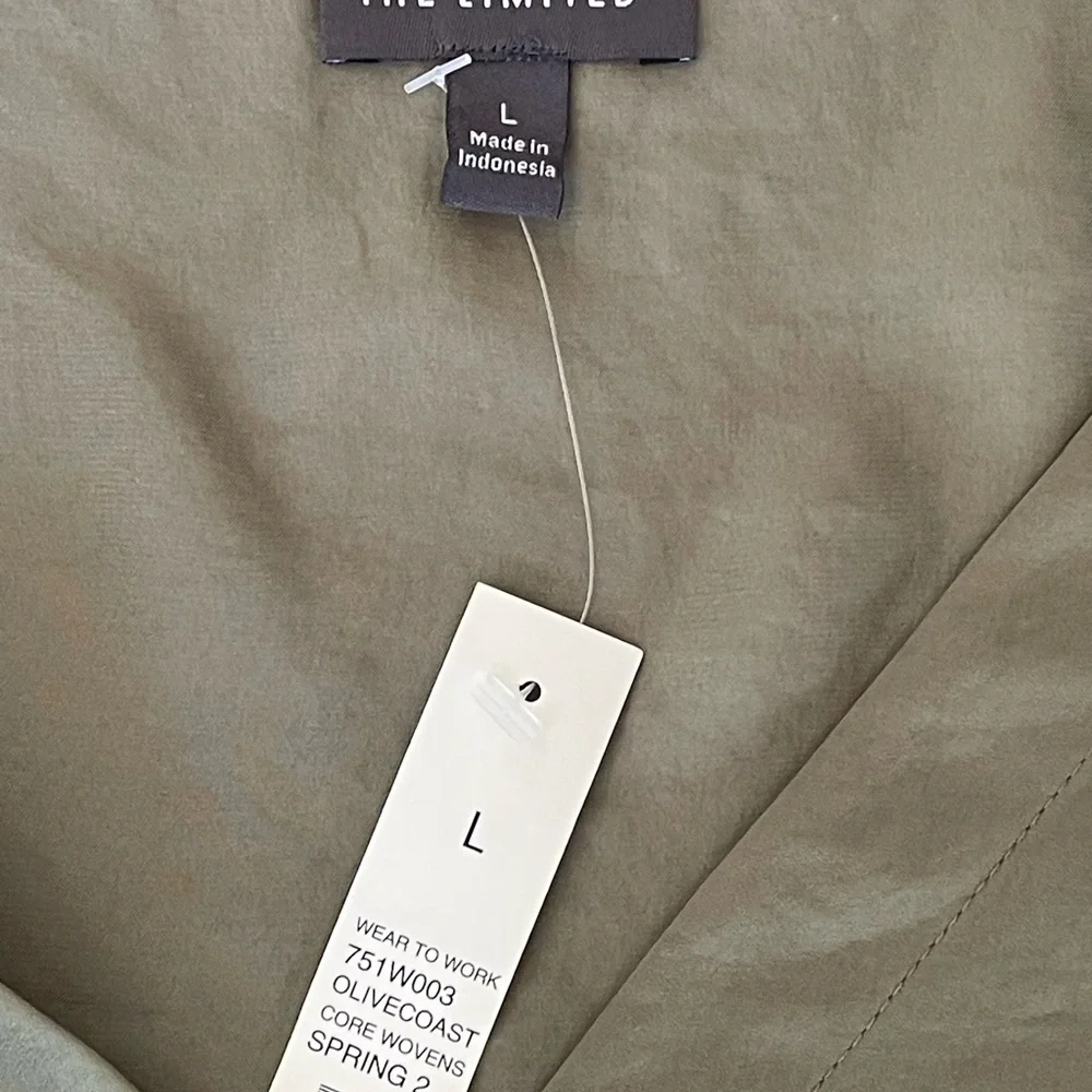 THE LIMITED high low olive tee - Picture 2 of 2